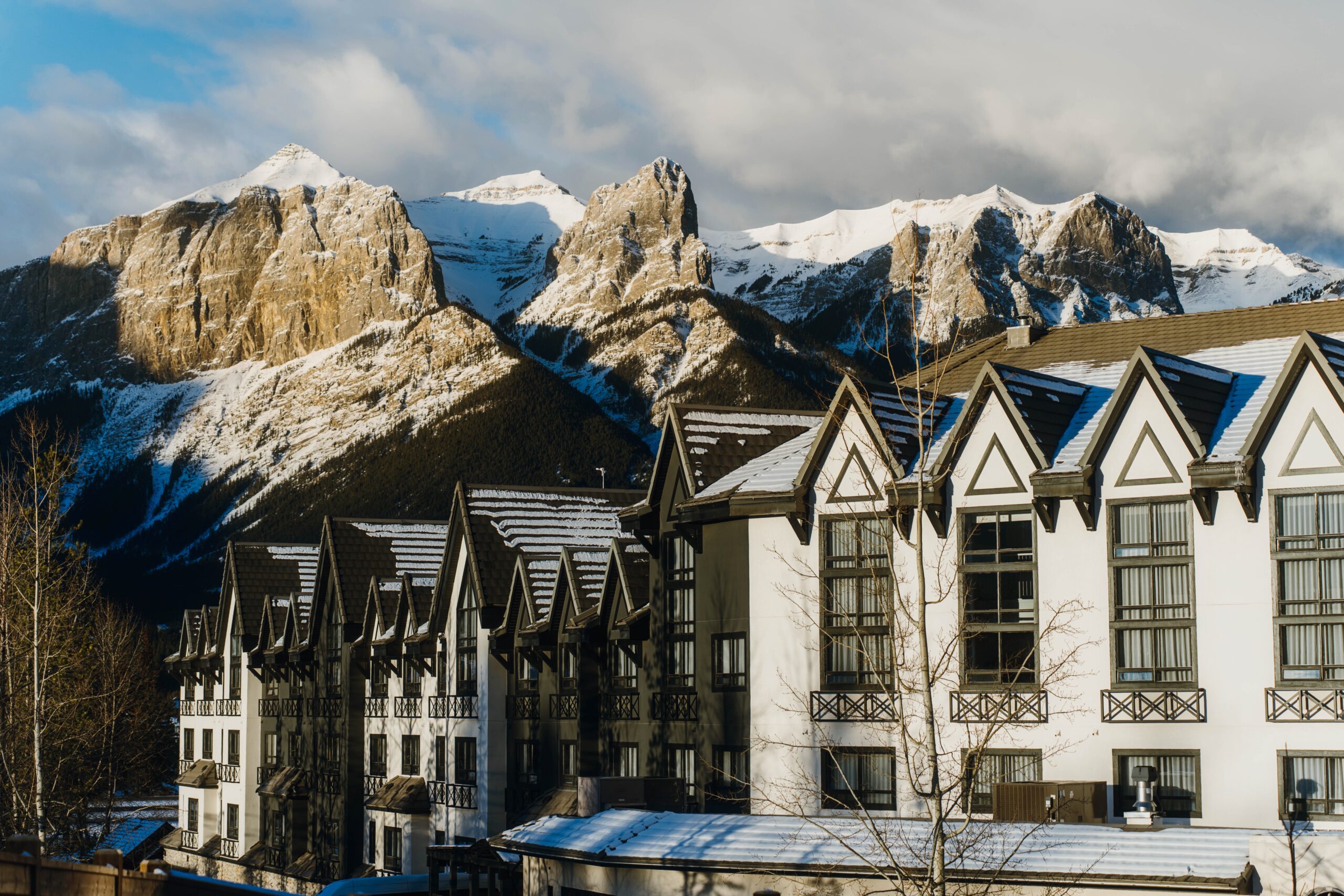 Exterior Mountain View of Everwild Nordic Spa and Hotel